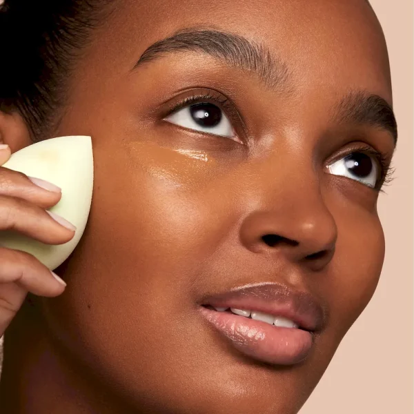 Hyaluronic Concealer Best Seller - Image 6