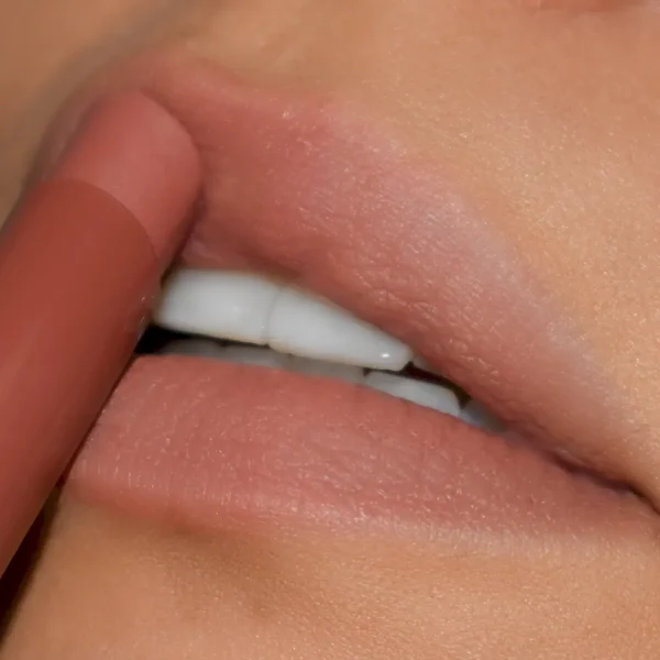 Blotted Lip New Arrival - Image 2